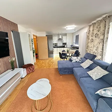 Little Hideout, Luxury Apartment Dartford Exterior photo